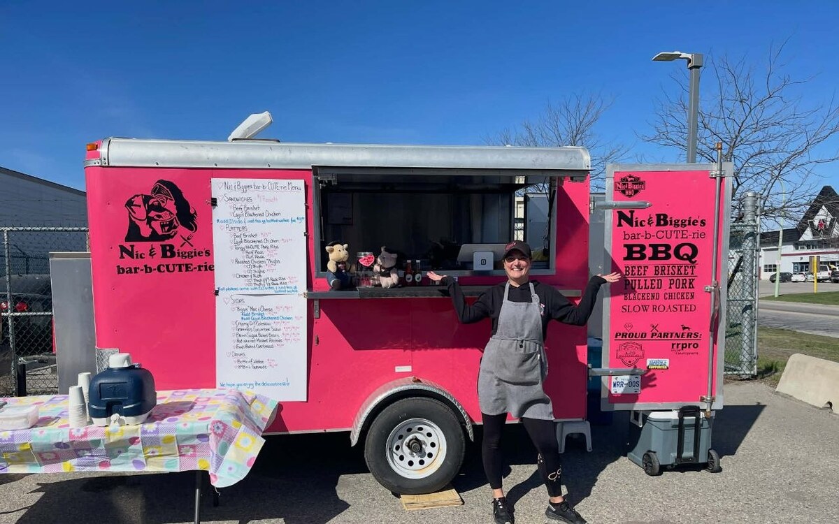 Opening day at the Nic and Biggies food truck